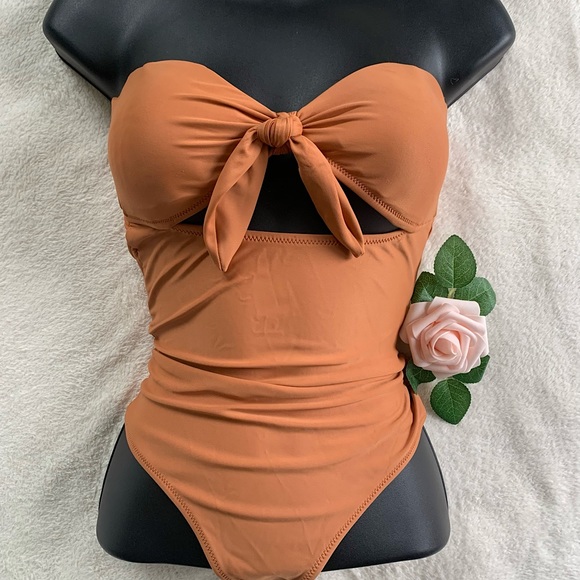 Aerie one-piece strapless swimsuit - Picture 1 of 9